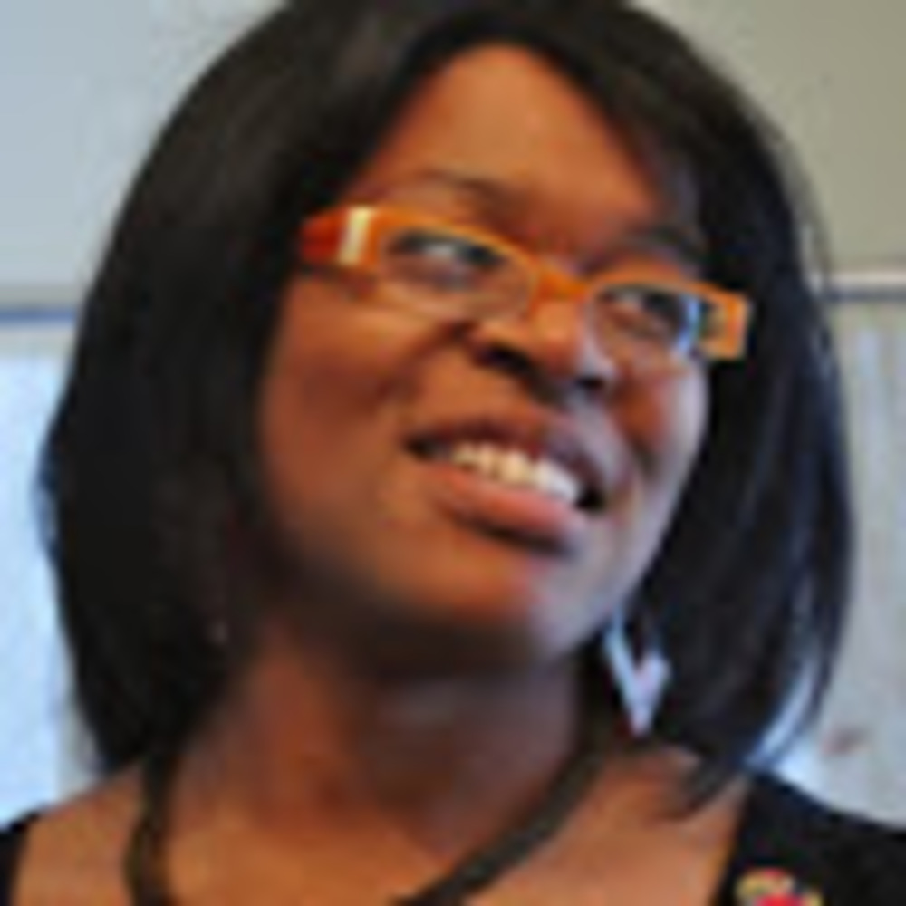 Meet your Posher, Lauren